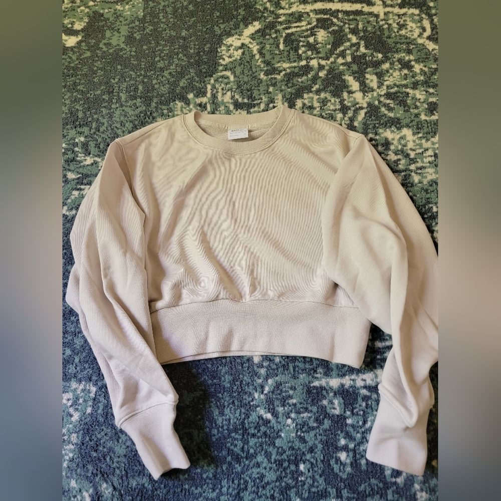 Aritzia TNA Cropped Dolman Sleeve Terry Fleece Sweatshirt Size XS Grey